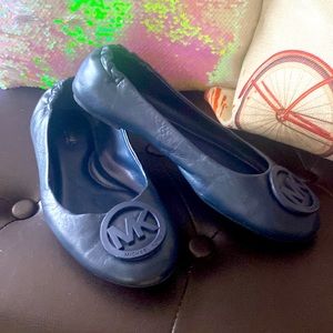 Michael Kors Navy Blue Flat Shoes - Size 6.5